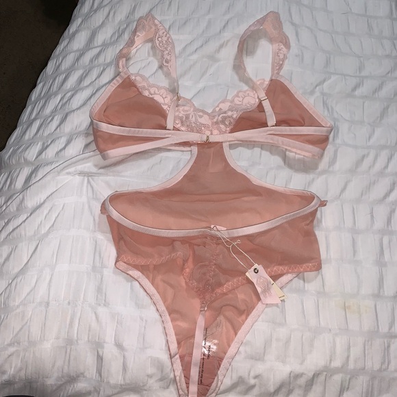 NWT Free People x We Are HAH“ Key To Your Heart” Mesh Teddy Bodysuit - Picture 6 of 15